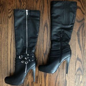 Aldo Black Knee High Platform Boots Sz. 6.5